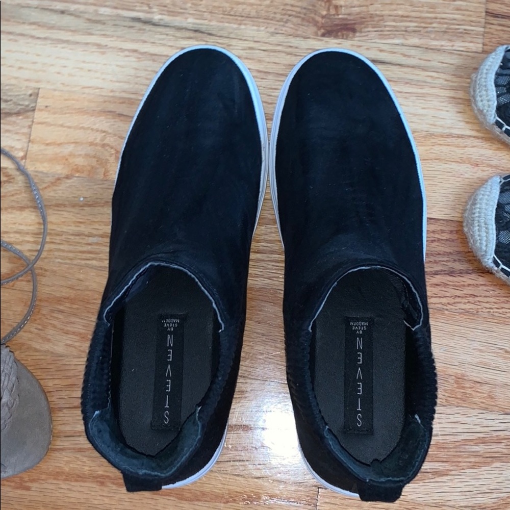 Steve Madden High Top Sneakers
